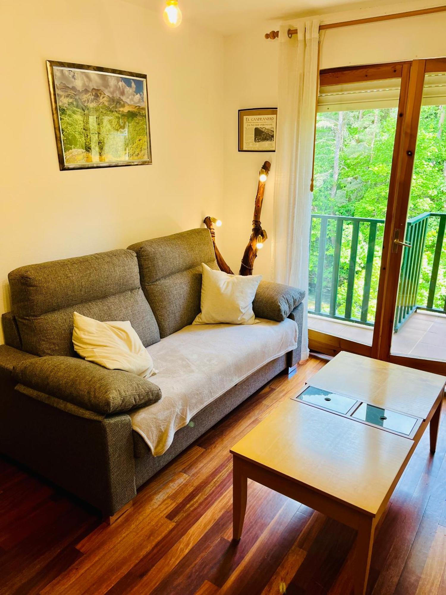 El Refugio De La Ardilla, Apartamento Canfranc-Estacion المظهر الخارجي الصورة